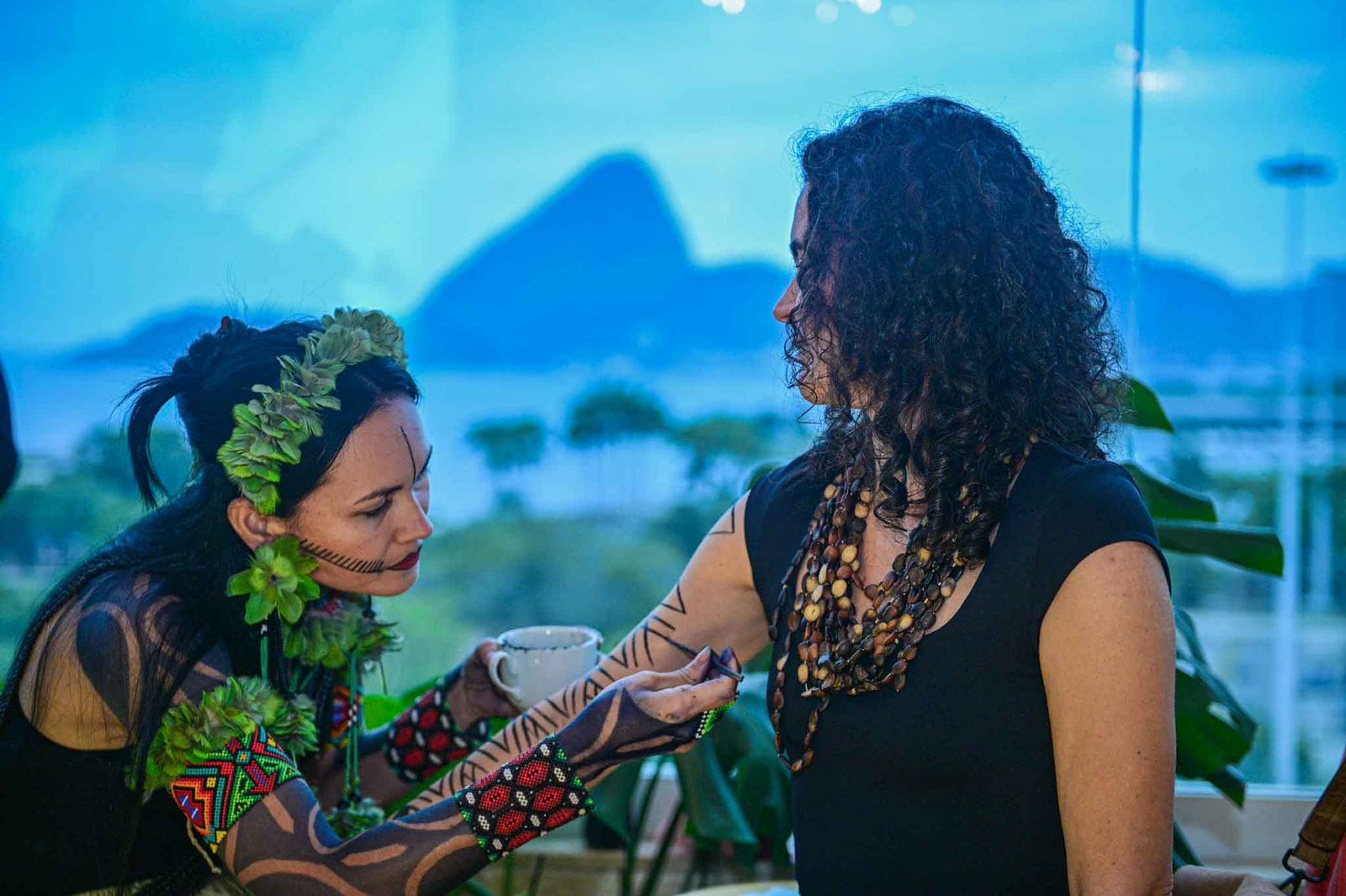 evento-sobre-o-acre-encerra-o-primeiro-dia-no-rio-de-janeiro-com-rodada-de-conversas-sobre-os-caminhos-do-etnoturismo-e-da-bioeconomia-na-amazonia
