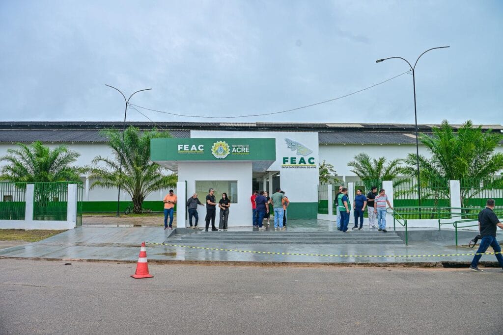 com-investimento-de-r$-10-milhoes,-governo-abre-credenciamento-do-pec/ger-para-pequenas-reformas-e-incentivo-a-construcao-civil-em-todo-o-estado
