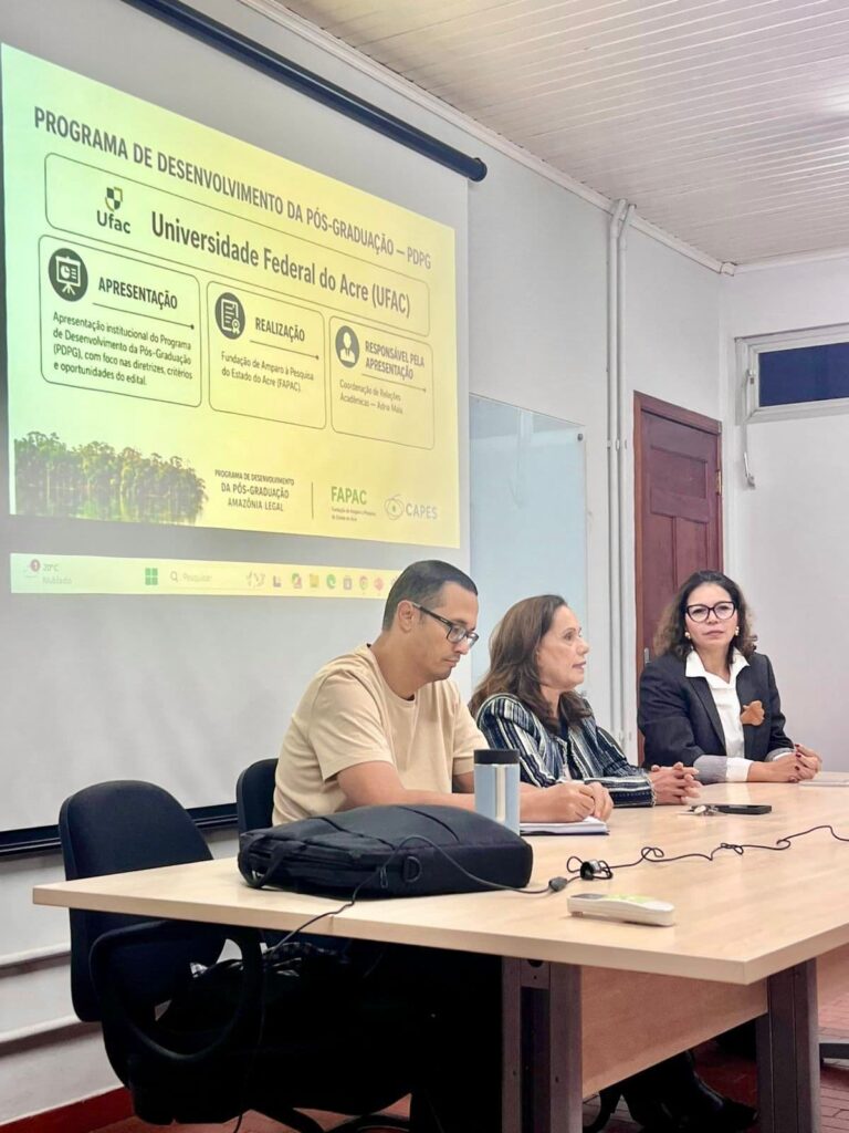 fapac-reune-instituicoes-para-alinhar-participacao-em-edital-de-fortalecimento-da-pos-graduacao-na-amazonia-legal