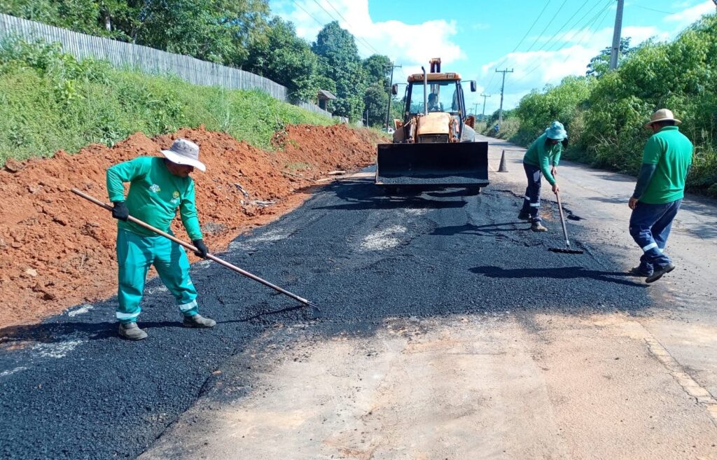governo-trabalha-na-recuperacao-da-ac-10-em-porto-acre