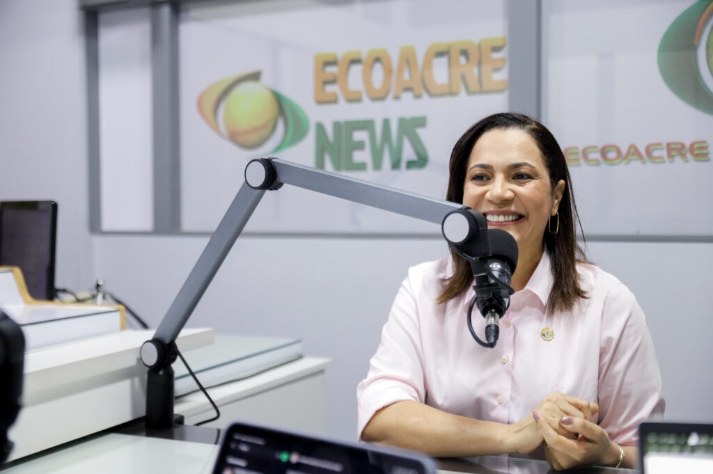durante-entrevista,-mailza-destaca-politicas-publicas-e-acoes-que-aproximam-o-governo-da-populacao