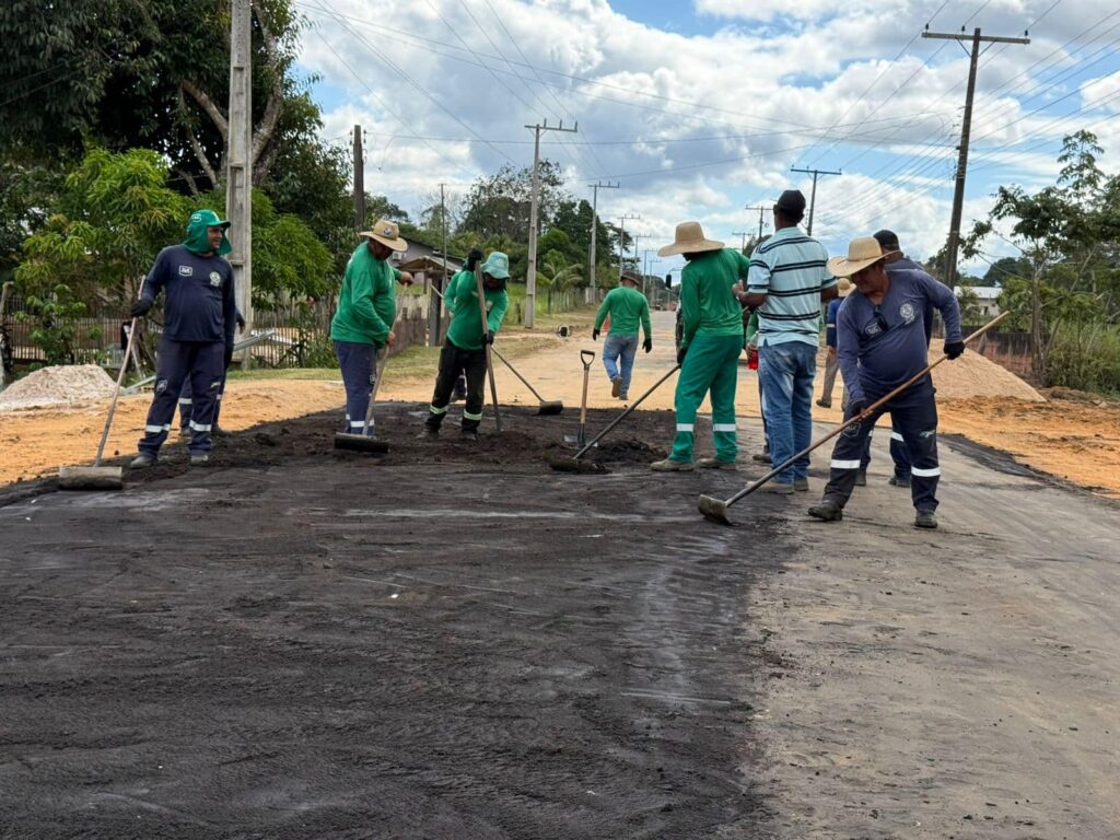 governo-do-acre-executa-operacao-tapa-buraco-na-ac-407-em-mancio-lima