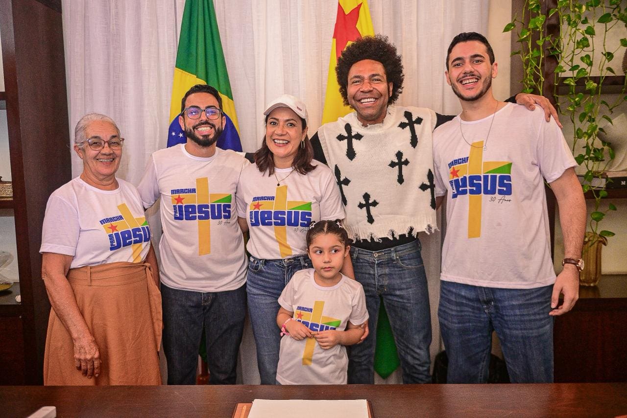 governadora-mailza-assis-celebra-fe-e-uniao-durante-show-de-thalles-roberto-no-encerramento-da-marcha-para-jesus