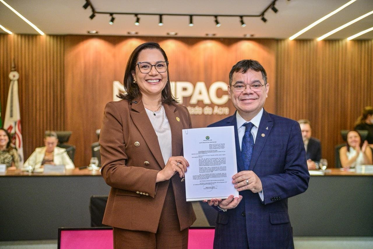 leis-sancionadas-por-mailza-assis-modernizam-e-fortalecem-o-ministerio-publico-do-acre,-marcando-uma-nova-era-para-a-instituicao