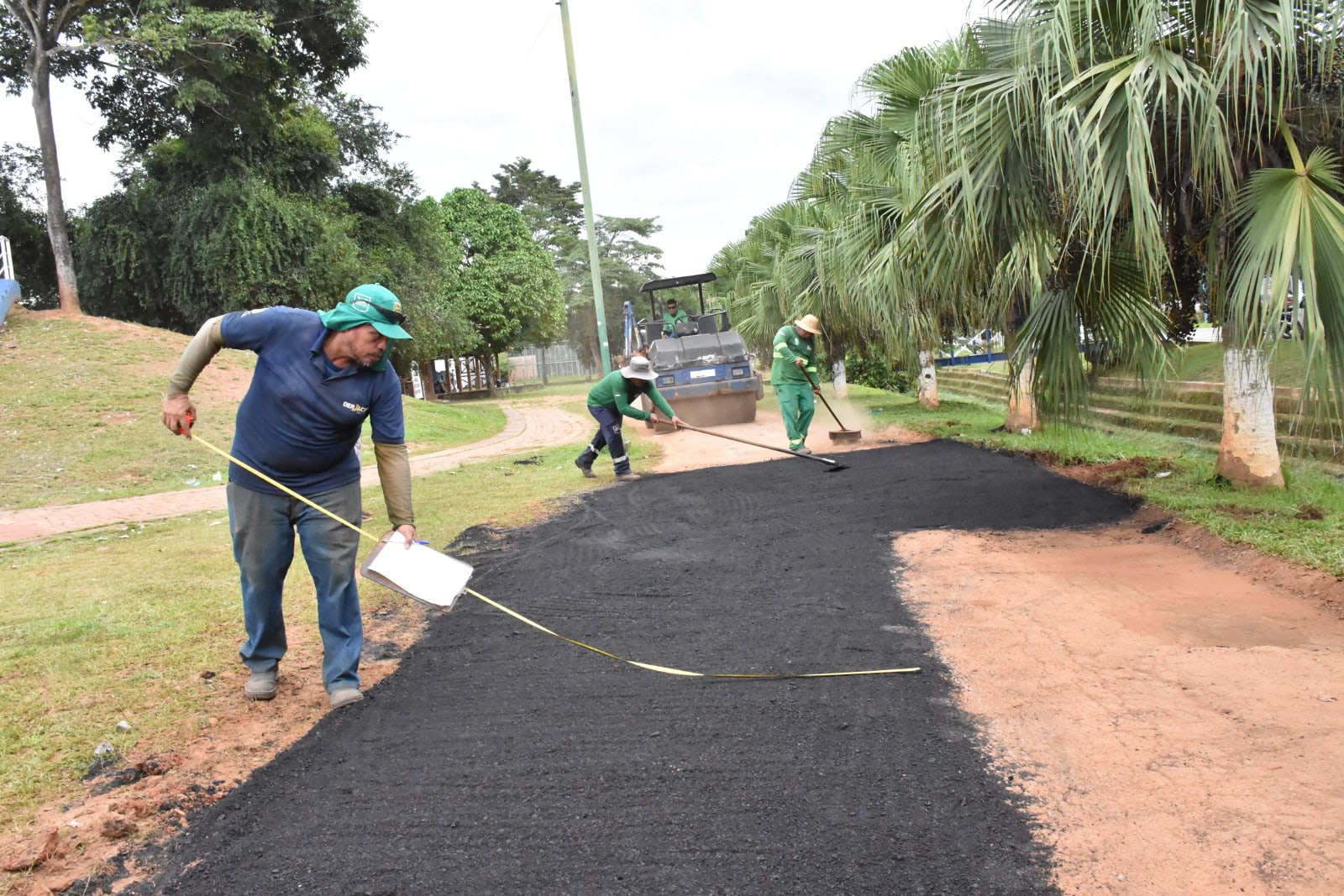 governo-do-acre-vistoria-servicos-de-recuperacao-da-ciclovia-e-manutencao-do-parque-da-maternidade