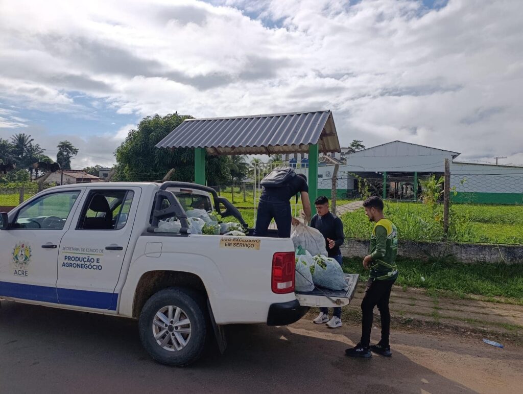 governo-do-acre-fornece-producao-da-agricultura-familiar-as-escolas-de-sena-madureira