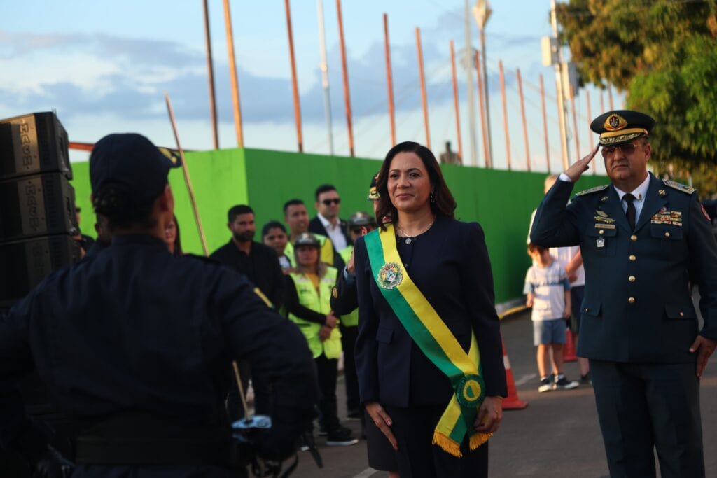 ‘sentimento-de-ser-acreano-e-unico’,-afirma-mailza-ao-destacar-o-estado-como-referencia-em-desenvolvimento-e-preservacao
