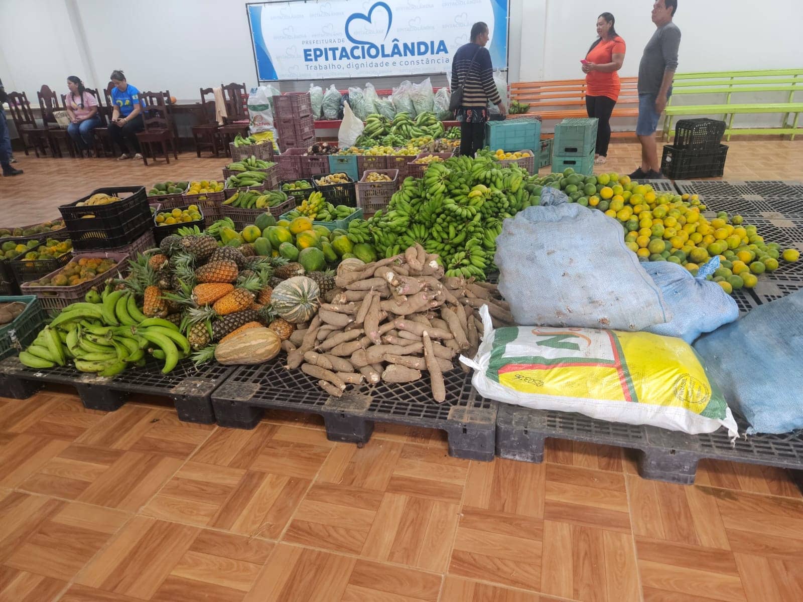 governo-do-acre-realiza-entrega-de-alimentos-do-paa-em-epitaciolandia