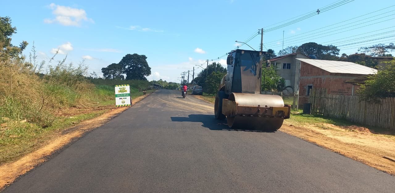 deracre-realiza-asfaltamento-e-manutencao-da-estrada-mario-lobao-em-sena-madureira