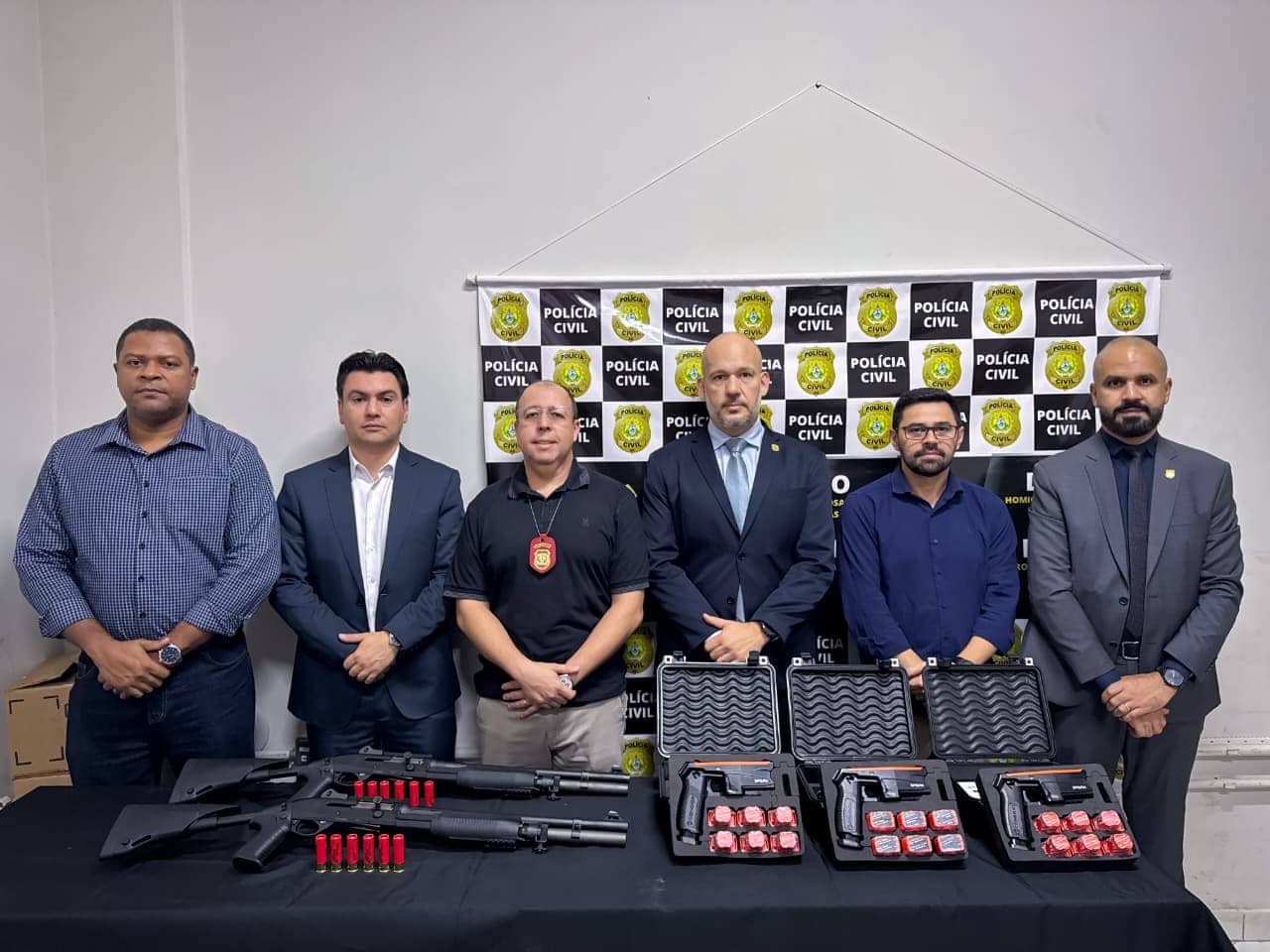 viatura-adaptada-para-caes-farejadores-e-novas-armas-reforcam-estrutura-da-policia-civil