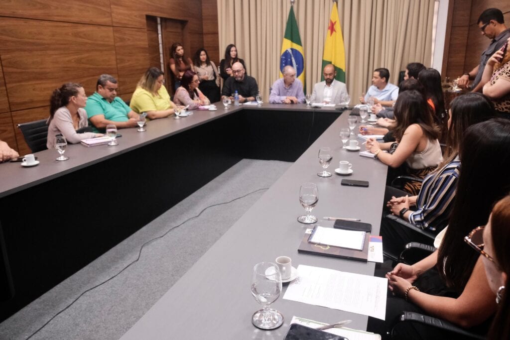 governo-do-acre-recebe-representantes-da-organizacao-internacional-para-as-migracoes-e-fortalece-parceria-para-enfrentar-desafios-da-migracao-e-das-mudancas-climaticas