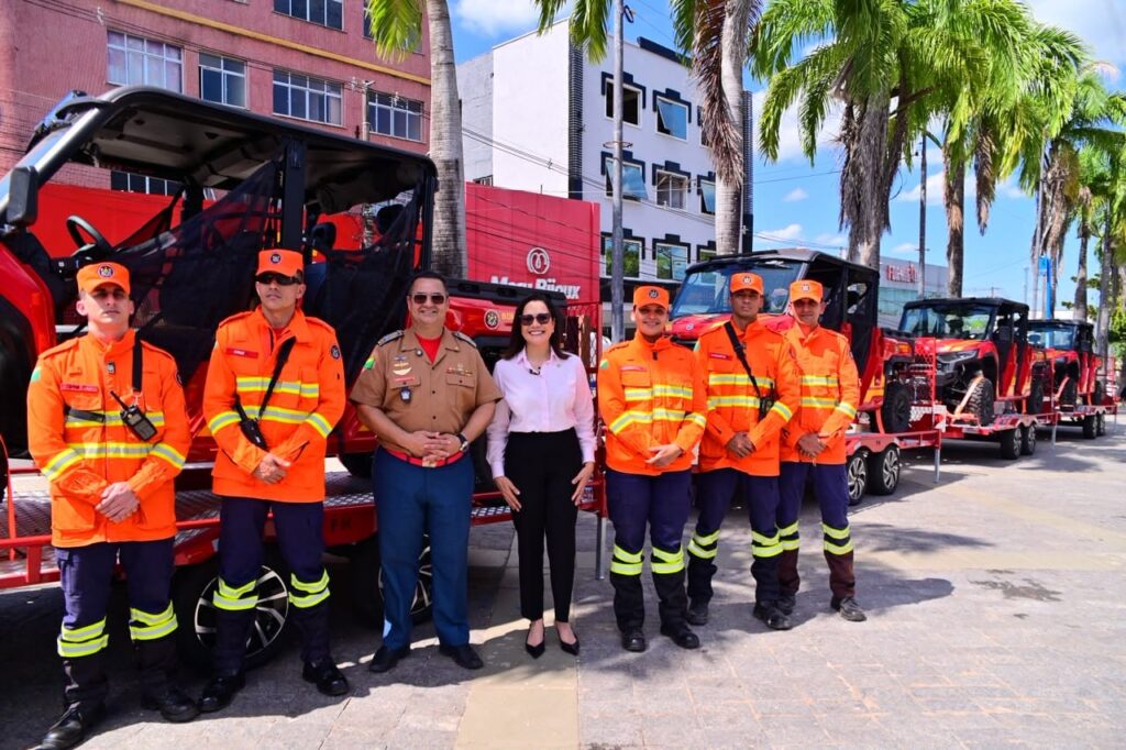 governadora-mailza-entrega-equipamentos-e-veiculos-para-fortalecer-seguranca,-saude,-assistencia-social,-producao-rural-e-saneamento