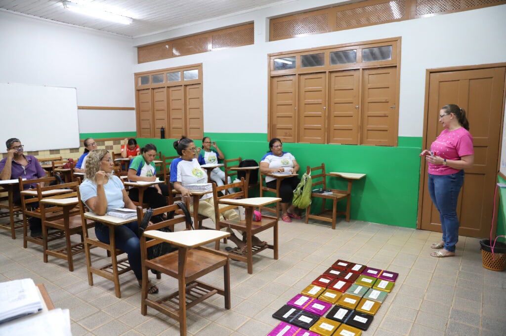 educacao-abre-inscricoes-do-2°-semestre-para-educacao-de-jovens-e-adultos