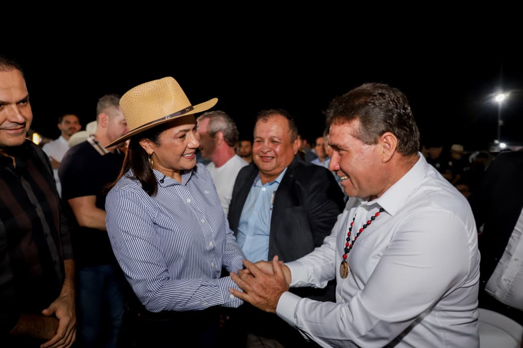 durante-expoacre-jurua,-mailza-recebe-o-governador-de-ucayali-para-ampliar-a-integracao-entre-o-acre-e-o-departamento-peruano 
