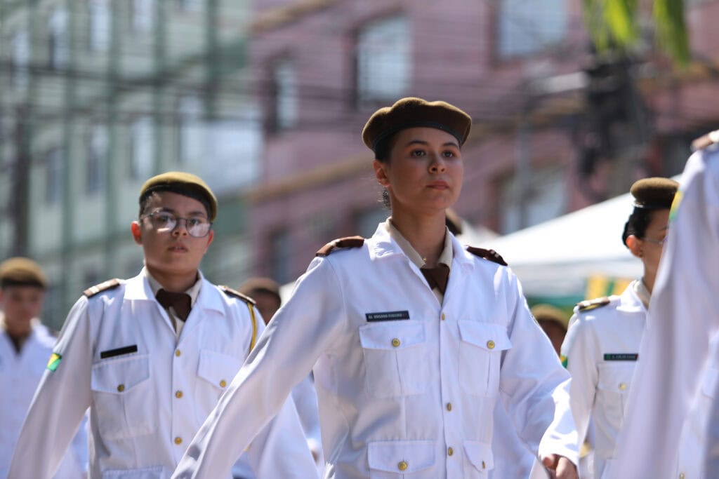 colegio-militar-tiradentes-conquista-posicoes-de-destaque-no-enem-estadual-e-reafirma-excelencia-da-educacao-publica