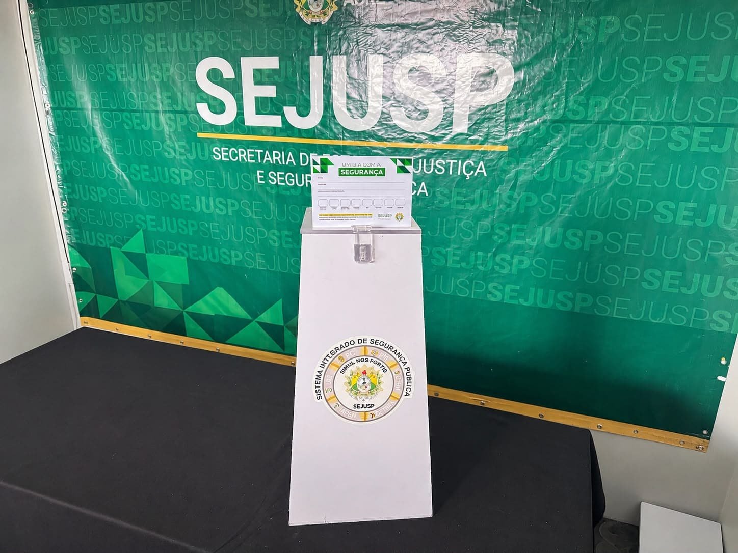na-expoacre-jurua,-sejusp-lanca-campanha-‘um-dia-com-a-seguranca’-e-reforca-investimentos-em-tecnologia-e-seguranca-publica