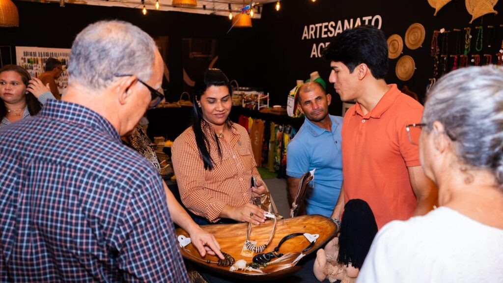 expoacre-jurua-movimenta-estande-institucional-com-turismo-e-economia-solidaria