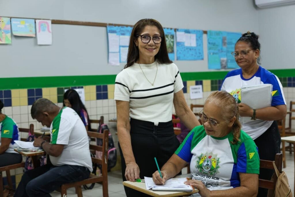entre-plantoes-e-salas-de-aula,-servidores-do-acre-fazem-da-dedicacao-diaria-um-instrumento-de-cuidado-e-transformacao