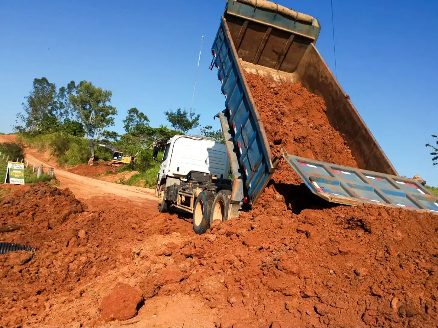 deracre-recupera-650-km-de-ramais-de-rio-branco-em-90-dias