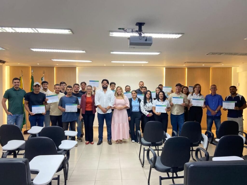 escola-estadual-de-defesa-do-consumidor-conclui-primeira-capacitacao-sobre-mercado-de-combustiveis-no-acre
