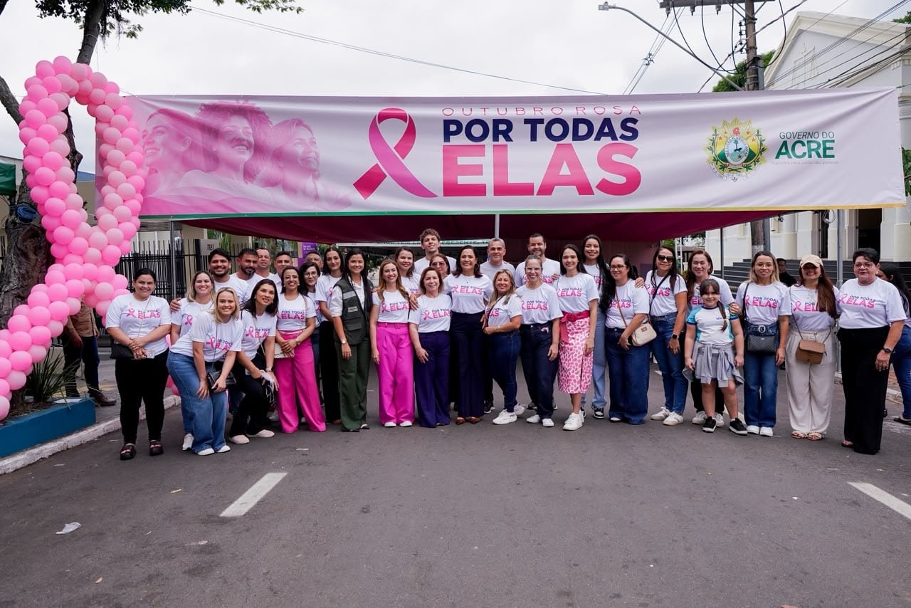 com-presenca-da-governadora-mailza,-acao-do-outubro-rosa-oferece-servicos-de-saude,-cidadania-e-assistencia-social-as-mulheres-em-rio-branco