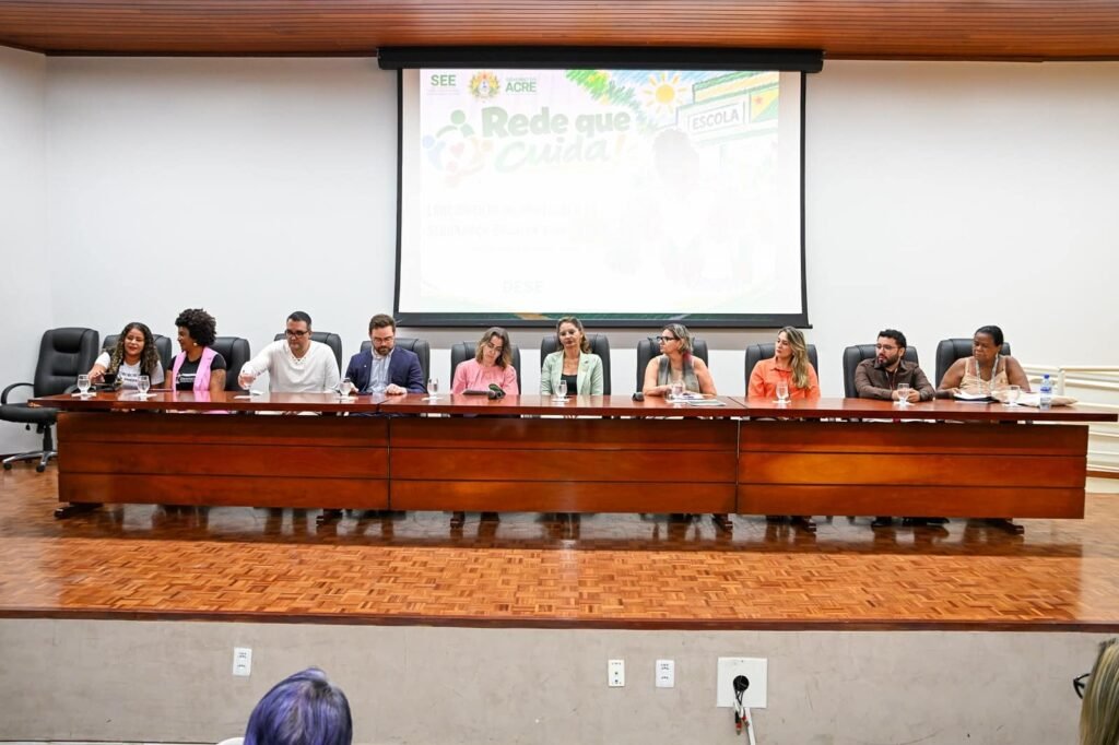 governo-fortalece-politica-de-educacao-antirracista-com-lancamento-do-protocolo-de-prevencao-nas-escolas
